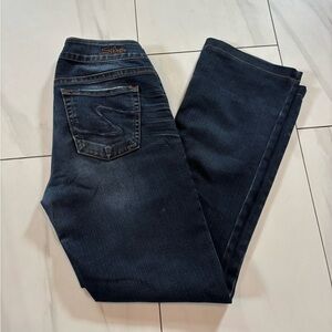 Silver Suki boot cut jeans dark wash size 28x28